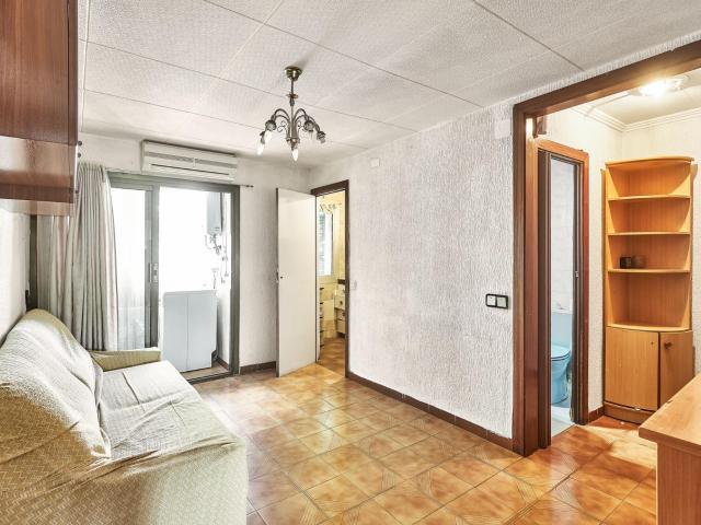 Piso en venta en Nou Barris, Barcelonès