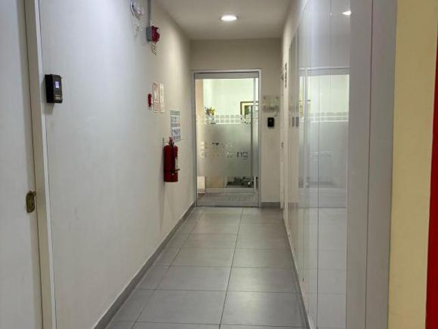 ¡Oportunidad en Miraflores! Oficina Implementada Lista para Usar