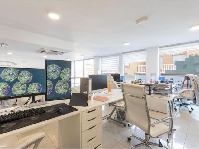 Local Comercial en venta en Cúllar Vega, Andalucía