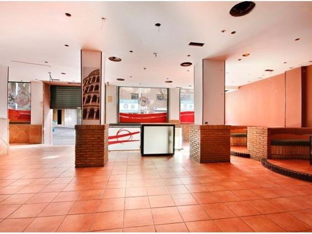 Local Comercial en venta en La Granada