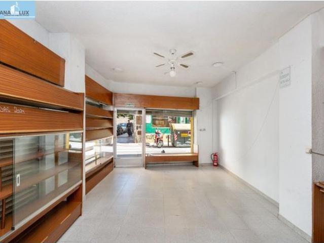 Local Comercial en venta en La Granada, Centro - Sagrario