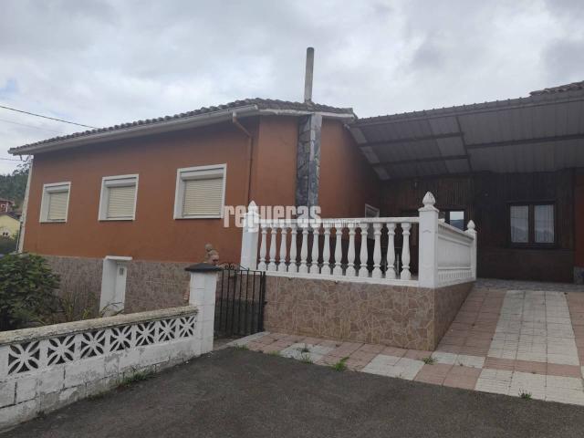 Casa en venta en Bances, Pravia