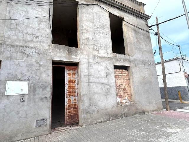 Casa en venta en Brenes, Andalucía