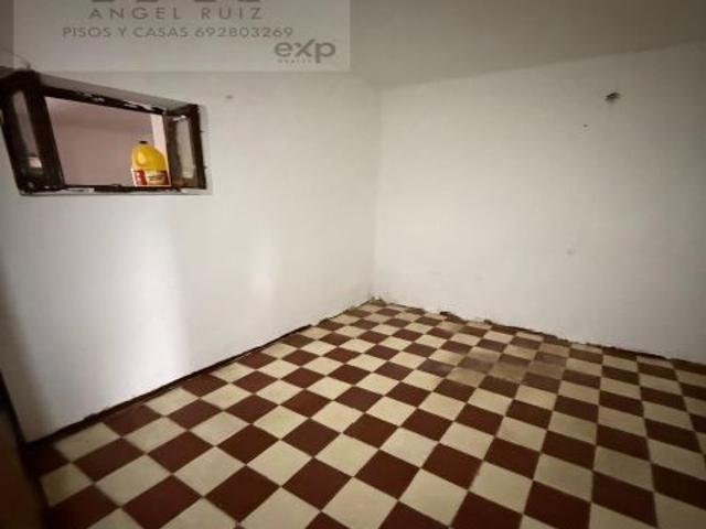 Casa en venta en Arroyo De San Serván, Extremadura