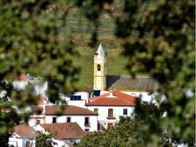 Terreno en venta en Almadén De La Plata, Andalucía