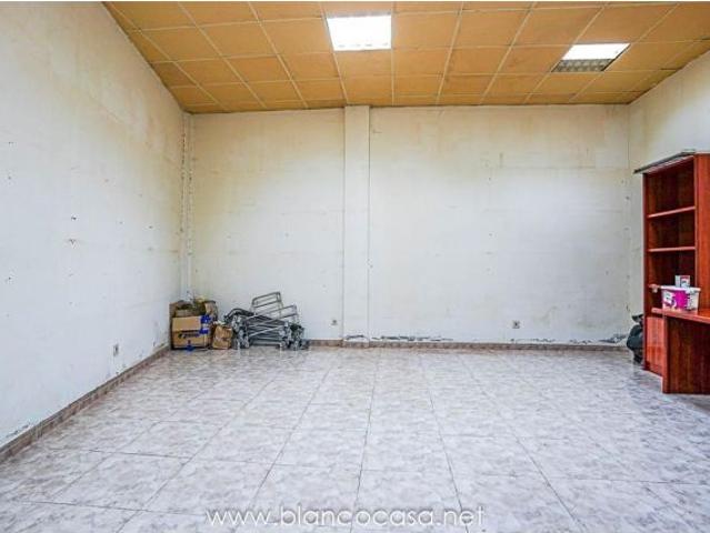Local Comercial en venta en As Viñas, Arteixo