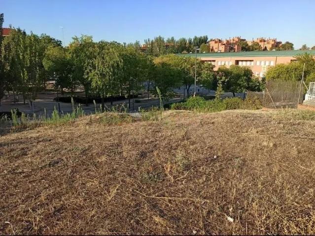 Terreno en venta en Parque Coimbra, Móstoles