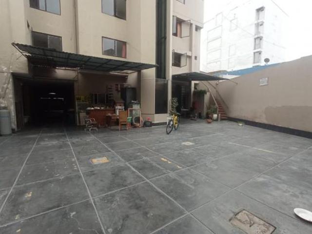 Terreno Miraflores, 576m2 Frente al Parque Tradiciones