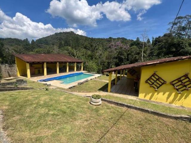 Sítio e chácara venda em Juquitiba, São Paulo