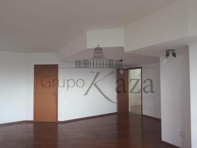 Apartamento venda em Região Imediata de São José dos Campos, Região Metropolitana do Vale do Paraíba e Litoral Norte