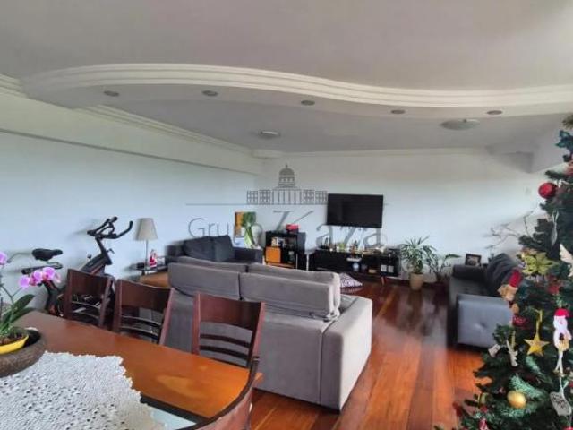 Apartamento venda em Região Imediata de São José dos Campos, Região Metropolitana do Vale do Paraíba e Litoral Norte