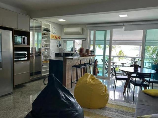 Apartamento venda em Caraguatatuba