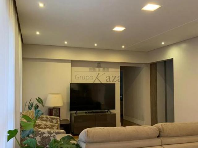 Apartamento venda em Região Imediata de São José dos Campos, Região Metropolitana do Vale do Paraíba e Litoral Norte