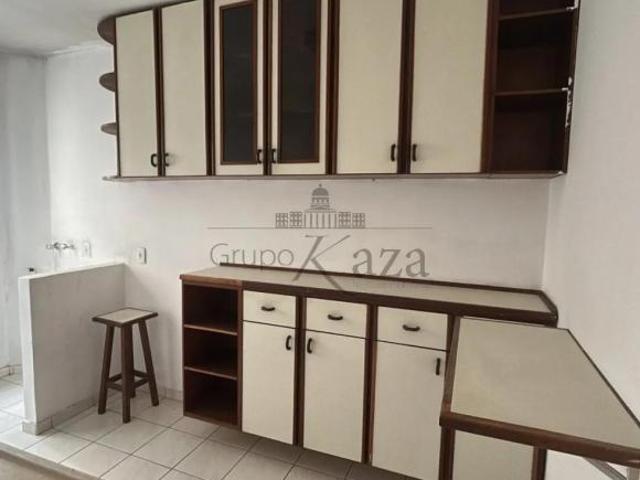 Apartamento venda em Região Imediata de São José dos Campos, Região Metropolitana do Vale do Paraíba e Litoral Norte
