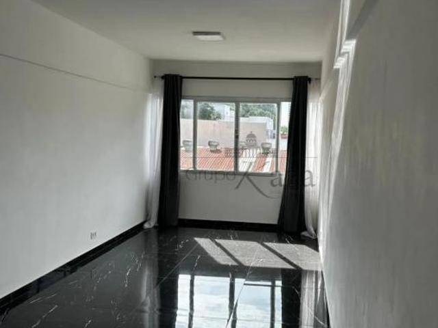Apartamento venda em Região Imediata de São José dos Campos, Região Metropolitana do Vale do Paraíba e Litoral Norte