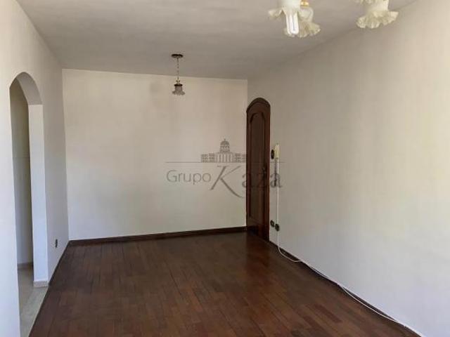 Apartamento venda em Região Imediata de São José dos Campos, Região Metropolitana do Vale do Paraíba e Litoral Norte