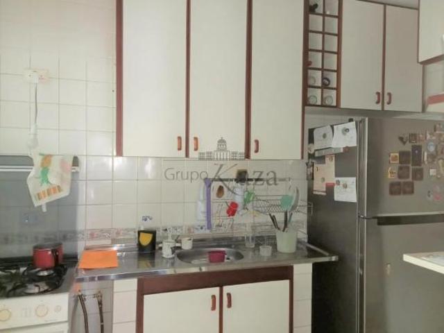Apartamento venda em Região Imediata de São José dos Campos, Região Metropolitana do Vale do Paraíba e Litoral Norte
