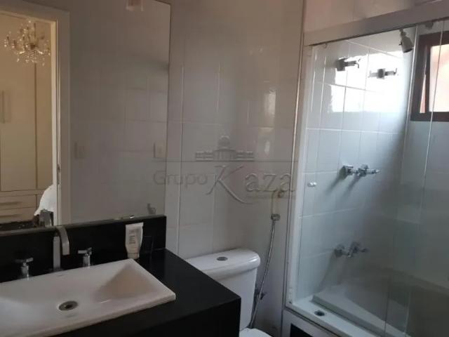 Apartamento aluguel em Região Imediata de São José dos Campos, Região Metropolitana do Vale do Paraíba e Litoral Norte