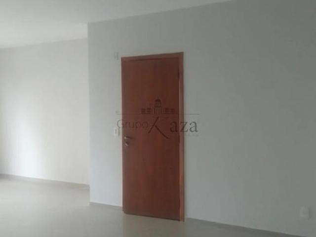 Apartamento venda em Região Imediata de São José dos Campos, Região Metropolitana do Vale do Paraíba e Litoral Norte