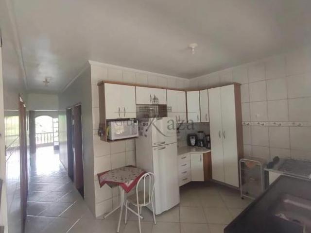 Casa venda em Região Imediata de São José dos Campos, Região Metropolitana do Vale do Paraíba e Litoral Norte