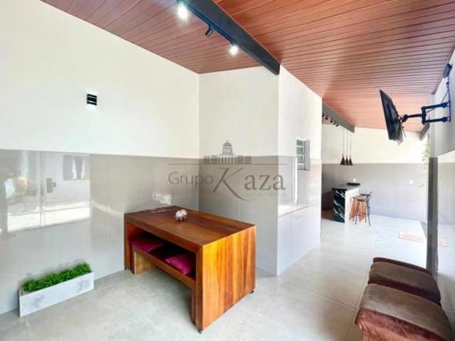 Casa venda em Região Imediata de São José dos Campos, Região Metropolitana do Vale do Paraíba e Litoral Norte