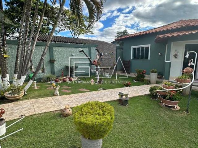 Casa venda em Região Geográfica Imediata de Águas Lindas de Goiás, Região Integrada de Desenvolvimento do Distrito Federal e Entorno