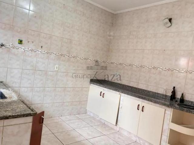 Casa venda em Região Imediata de São José dos Campos, Região Metropolitana do Vale do Paraíba e Litoral Norte