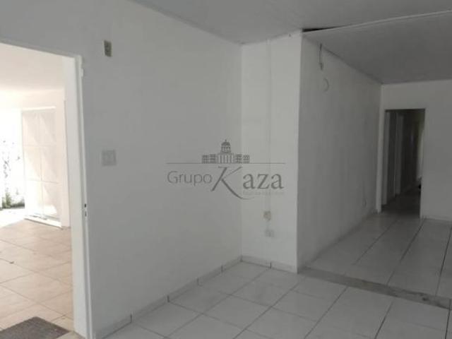 Casa venda em Região Imediata de São José dos Campos, Região Metropolitana do Vale do Paraíba e Litoral Norte