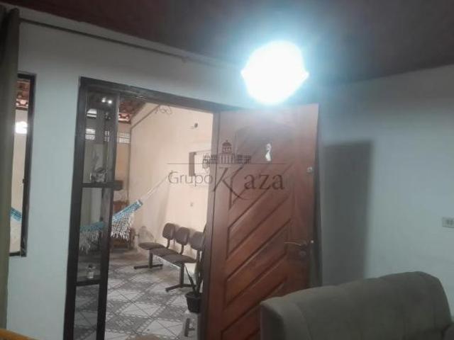 Casa venda em Região Imediata de São José dos Campos, Região Metropolitana do Vale do Paraíba e Litoral Norte