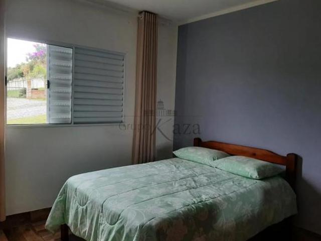 Casa venda em Região Imediata de São José dos Campos, Região Metropolitana do Vale do Paraíba e Litoral Norte