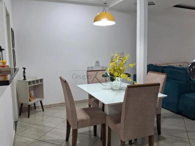 Casa venda em Região Imediata de São José dos Campos, Região Metropolitana do Vale do Paraíba e Litoral Norte