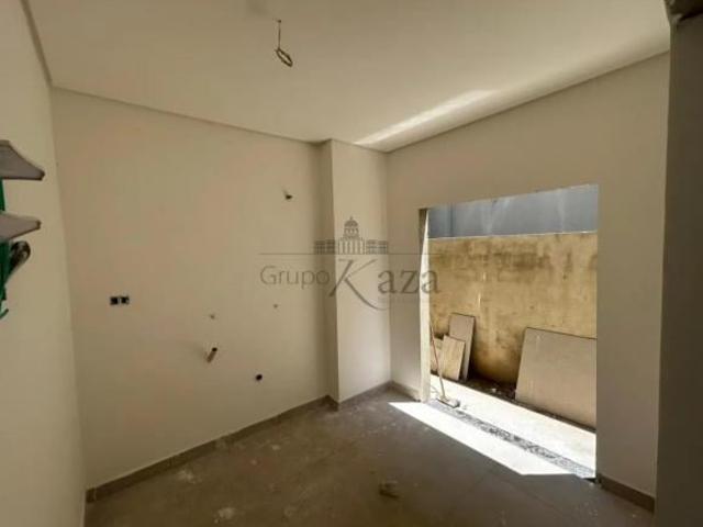 Casa venda em Região Imediata de São José dos Campos, Região Metropolitana do Vale do Paraíba e Litoral Norte