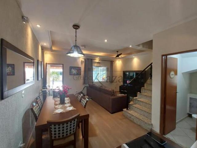 Casa venda em Região Imediata de São José dos Campos, Região Metropolitana do Vale do Paraíba e Litoral Norte