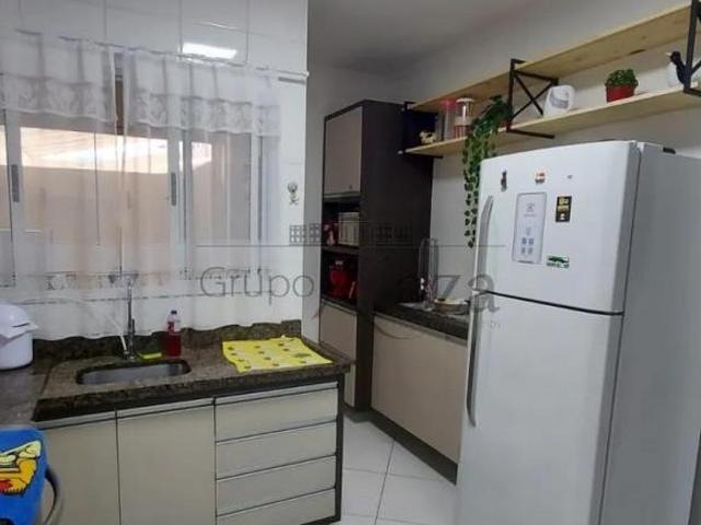 Casa venda em Região Imediata de São José dos Campos, Região Metropolitana do Vale do Paraíba e Litoral Norte