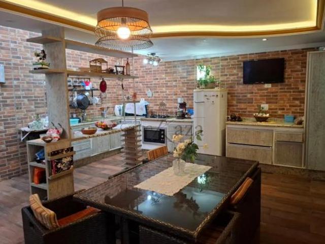 Casa venda em Região Imediata de São José dos Campos, Região Metropolitana do Vale do Paraíba e Litoral Norte