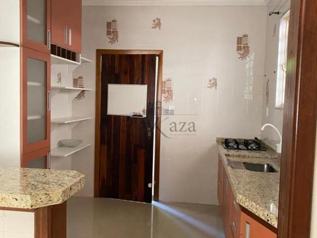 Casa venda em Região Imediata de Taubaté-Pindamonhangaba, Região Metropolitana do Vale do Paraíba e Litoral Norte