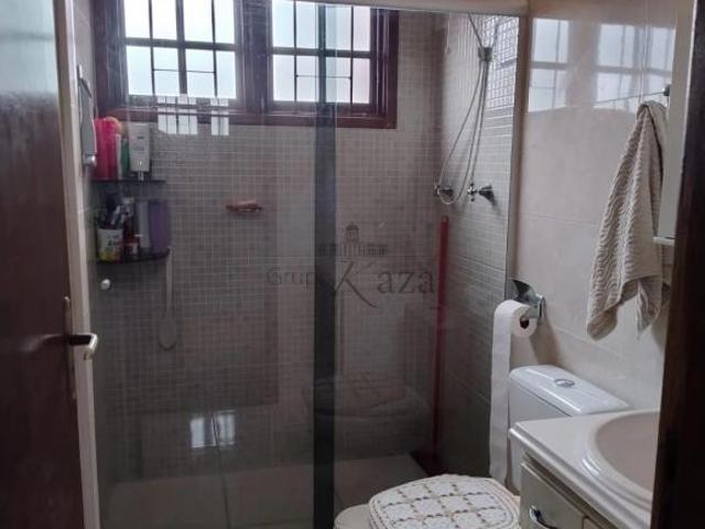 Casa venda em Região Imediata de São José dos Campos, Região Metropolitana do Vale do Paraíba e Litoral Norte