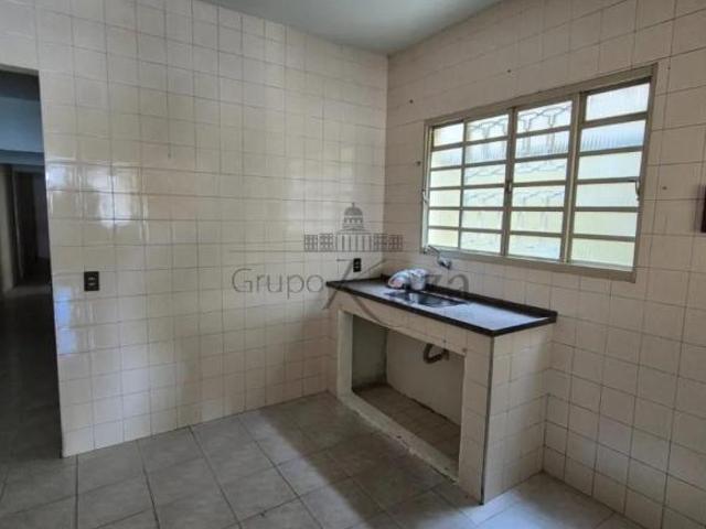 Casa venda em Região Imediata de São José dos Campos, Região Metropolitana do Vale do Paraíba e Litoral Norte