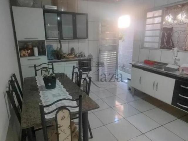 Casa venda em Região Imediata de São José dos Campos, Região Metropolitana do Vale do Paraíba e Litoral Norte