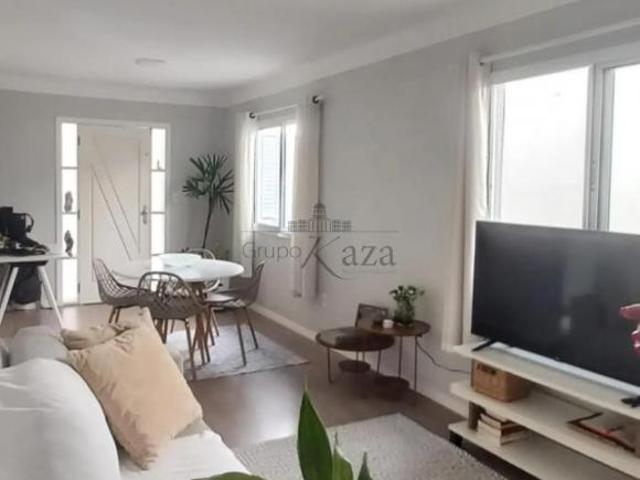 Casa venda em Região Imediata de São José dos Campos, Região Metropolitana do Vale do Paraíba e Litoral Norte