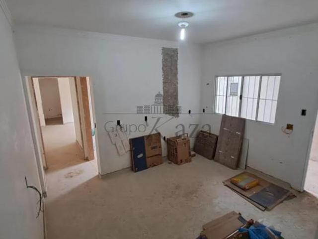Casa venda em Região Imediata de São José dos Campos, Região Metropolitana do Vale do Paraíba e Litoral Norte