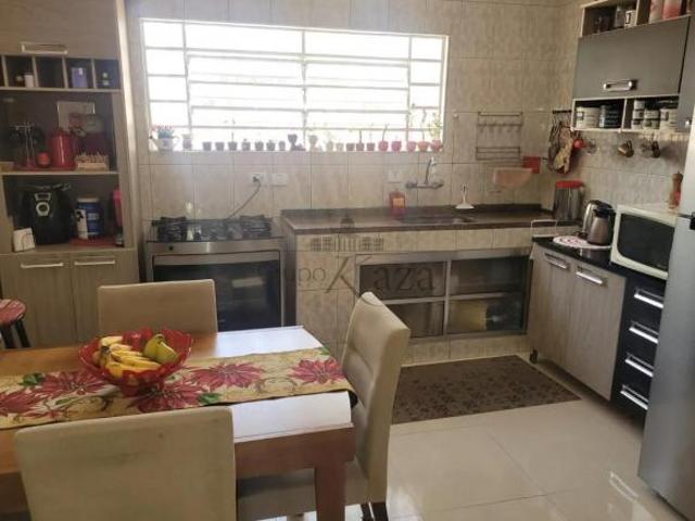 Casa venda em Região Imediata de São José dos Campos, Região Metropolitana do Vale do Paraíba e Litoral Norte