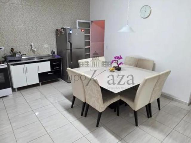 Casa venda em Região Imediata de São José dos Campos, Região Metropolitana do Vale do Paraíba e Litoral Norte