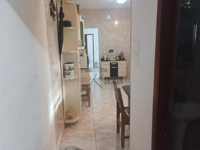 Casa venda em Região Imediata de São José dos Campos, Região Metropolitana do Vale do Paraíba e Litoral Norte
