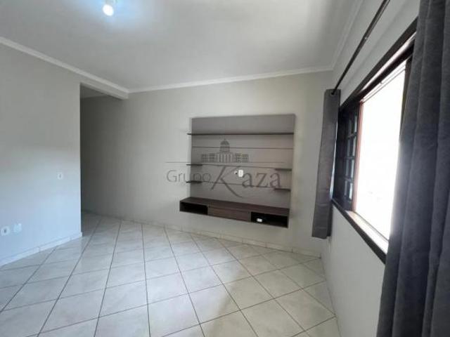 Casa venda em Região Imediata de São José dos Campos, Região Metropolitana do Vale do Paraíba e Litoral Norte