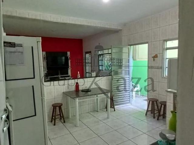 Casa venda em Região Imediata de São José dos Campos, Região Metropolitana do Vale do Paraíba e Litoral Norte