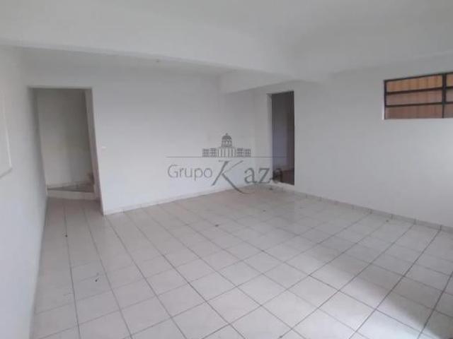 Casa venda em Região Imediata de São José dos Campos, Região Metropolitana do Vale do Paraíba e Litoral Norte