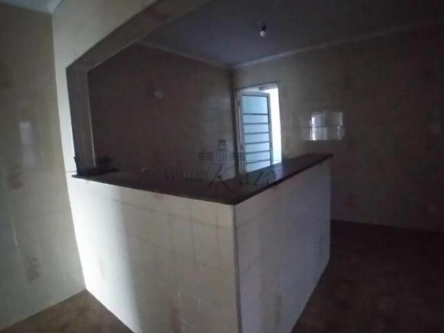 Casa venda em Região Imediata de São José dos Campos, Região Metropolitana do Vale do Paraíba e Litoral Norte