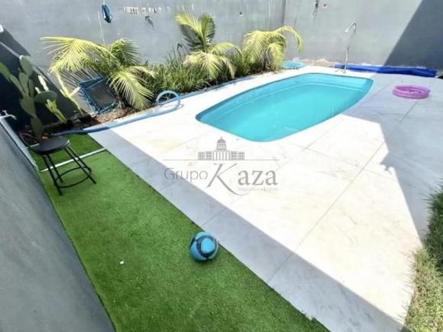 Casa venda em Região Imediata de São José dos Campos, Região Metropolitana do Vale do Paraíba e Litoral Norte