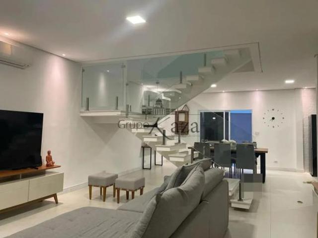 Casa venda em Região Imediata de São José dos Campos, Região Metropolitana do Vale do Paraíba e Litoral Norte